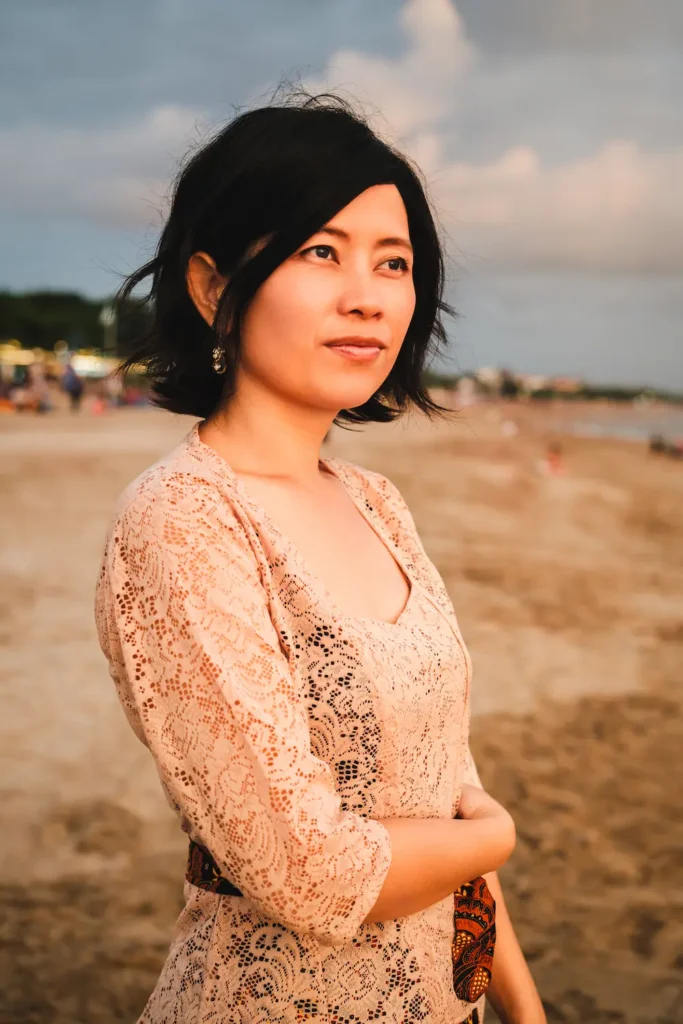_DSF5065-Enhanced-NR-Edit Faye, Bali wedding celebrant and founder of Get Hitched Bali, on a Bali beach at golden hour
